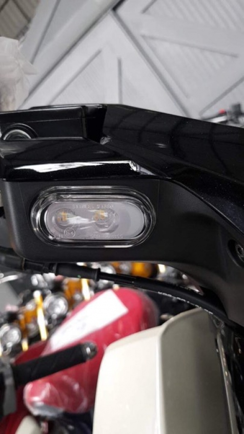 Đèn xi nhan 2 LED chính hãng HONDA cho xe máy Super Cub 005